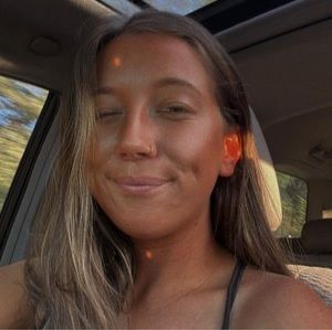 Meet your Posher, Jade